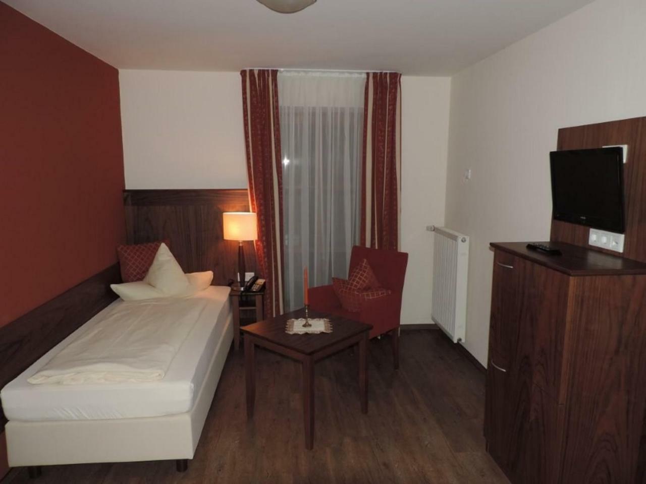 Hotelgasthof Zur Sonne Bad Gögging Esterno foto